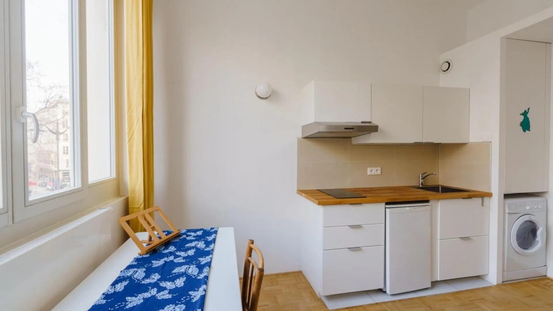 Centrally-Located Studio Reuilly-Diderot Villa Paris Tatil Evi